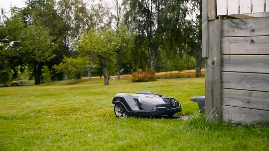 Mexican Looking Robots will be Mowing Lawns for People in U.S.