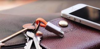 Indiegogo Invented iPhone Charger Keychain; Tim Cook Knows?