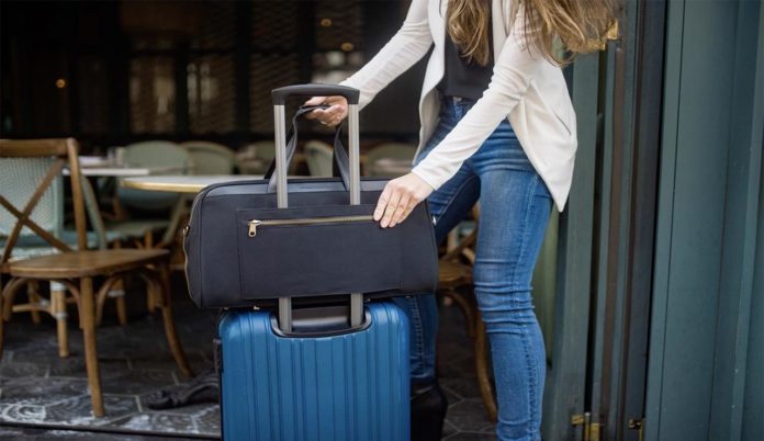 Indiegogo Startup Designed the Best Travel Bag for Delta and United Flights
